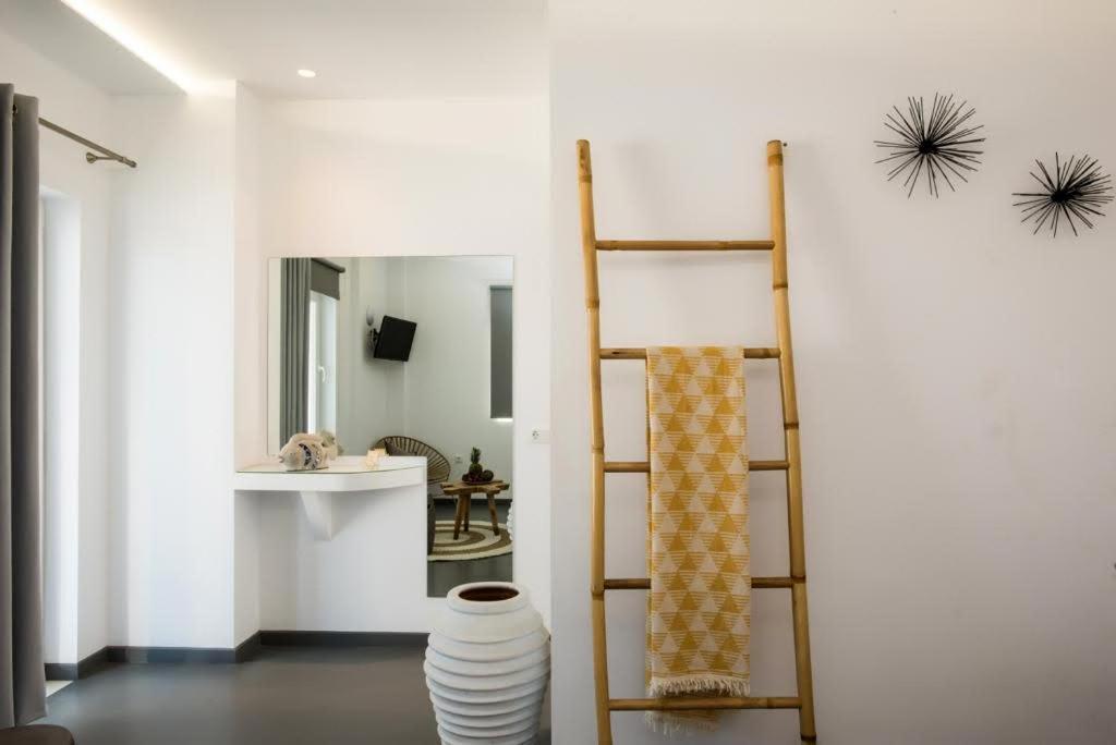 Jonaz Rooms & Suites Орнос Экстерьер фото